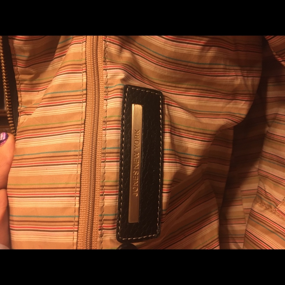 Designer bag. - Picture 3 of 5